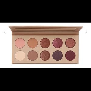 KKW BEAUTY Classic Blossom Palette